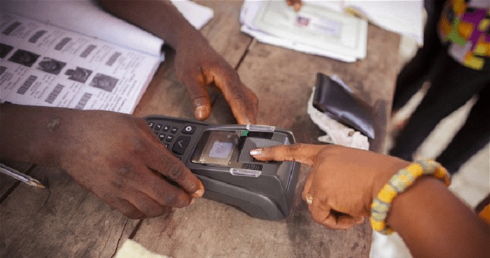 W/R: EC suspends voters registration pilot as BVR machine fails 60