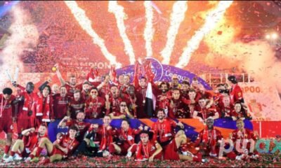 Photos: Checkout The Beautiful Moment Liverpool Lifted The EPL Trophy After Thrashing Chelsea 5-3 At Anfield 55