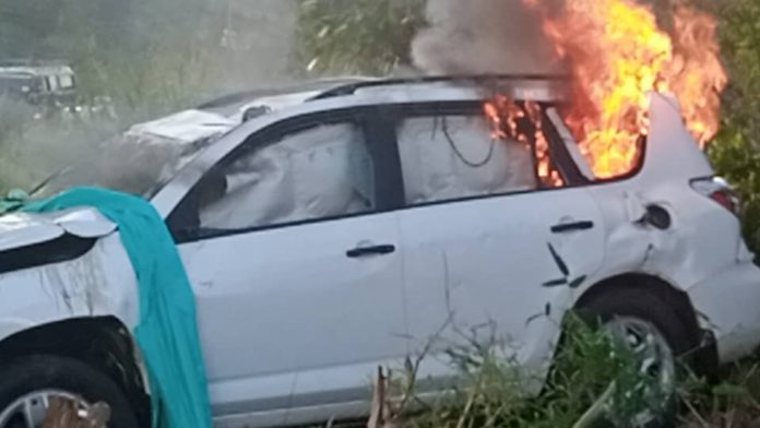 Car Burnt Into Ashes In A Gory Accident. 55