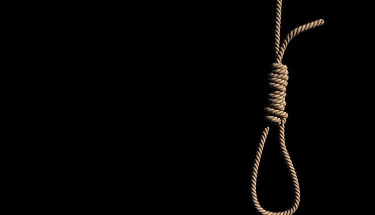 Just In: Man Commit Suicide After Killing His Wife. 49