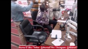 NDC’s Yamoah Ponkor nearly slaps Bantama MP live on Akoma FM - [watch video]. 49