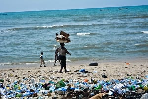 Filth engulfs bank of Volta Lake in Yeji. 49