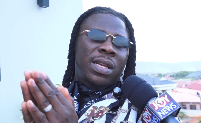 Stonebwoy wades into #FixTheCountry campaign. 3