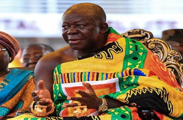 ‘I will come to Accra report you to Akufo-Addo’ — Asantehene angry with Ghana Gas over dumsor in Ashanti Region (Video). 56
