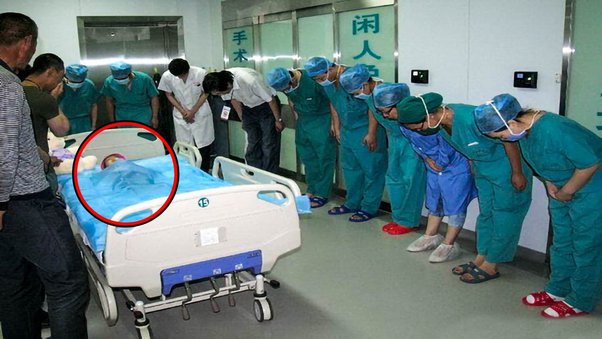 This child made all the Doctors bow their heads for an unusual reason. 46