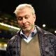 Roman Abramovich reportedly begging his friends to lend him $1M to pay staff? 60