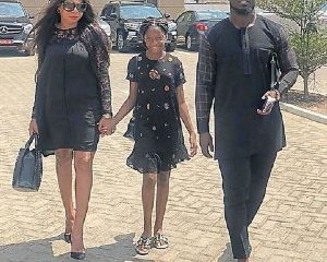 Photos: Meet the beautiful wife and family of Stephen Appiah. 45