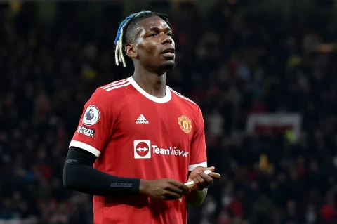 Manchester United 'courting Pogba replacement'. 45