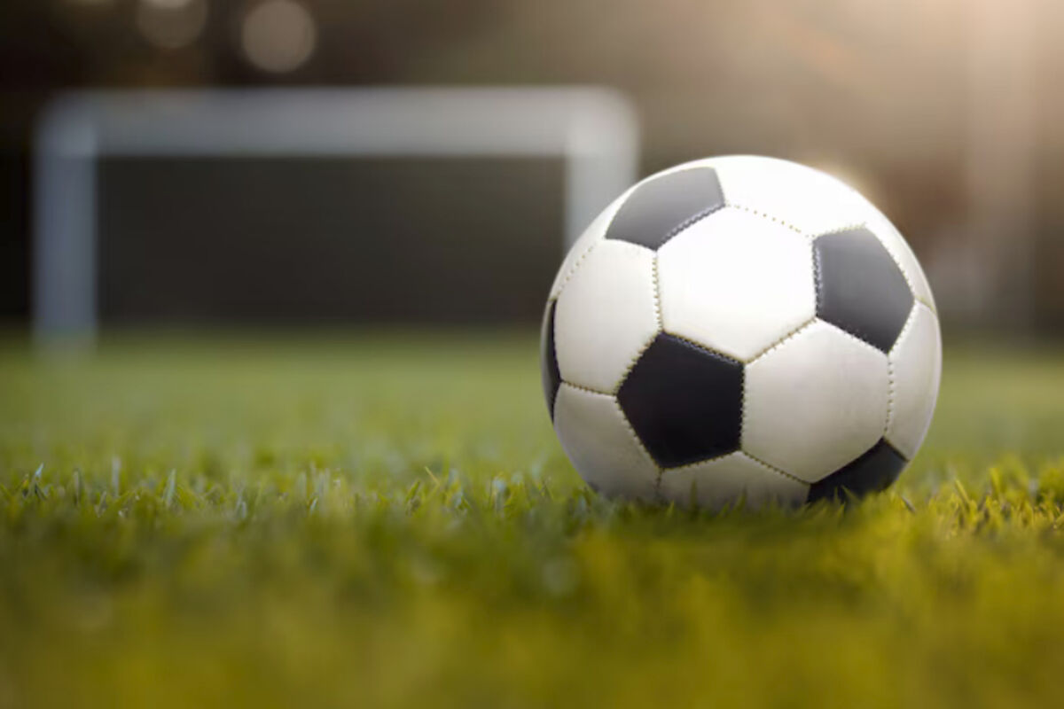 Soccer player killed by lightning strike during match in Peru 45