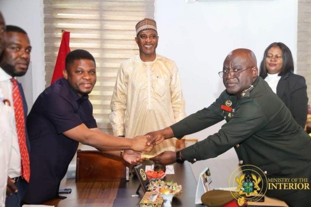 NACOC hands over seized 17 gold bars to Ghana Gold Board at Ministry of Interior