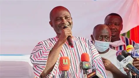Kennedy Agyapong addressing supporters