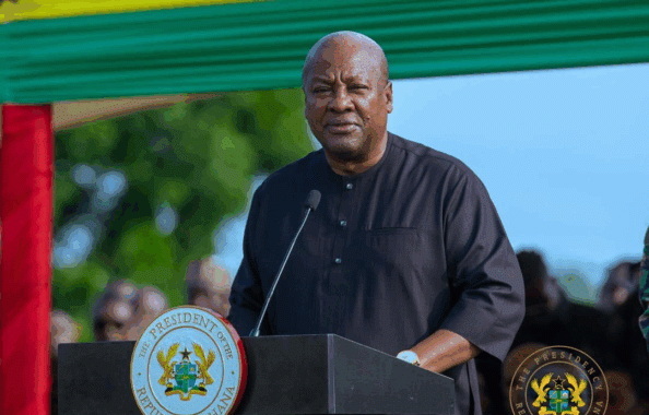 President Mahama speaking at the burial of helicopter crash victims in Accra