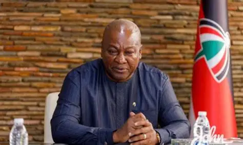 President Mahama addressing the inauguration of the National Lands Commission in Accra
