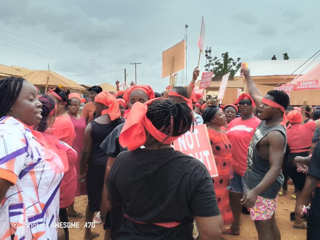 Residents of Mpatuam protest after military clashes leave two dead