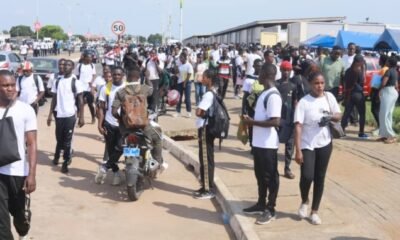 President John Mahama addressing a crowd during the launch of the Nkoko Nkitinkiti programme in the Ashanti Region.