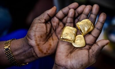 Graph showing Ghana’s rising current account surplus and stronger cedi in 2025.