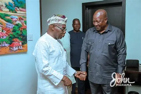 Olusegun Obasanjo addressing G20 leaders in Johannesburg during Accra Reset announcement
