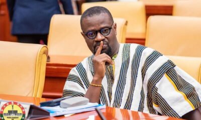 Frank Annoh-Dompreh endorsing Dr Mahamudu Bawumia during NPP campaign activities