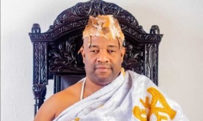 Ga Mantse King Tackie Teiko Tsuru II addressing children at Kinka Blonya festival