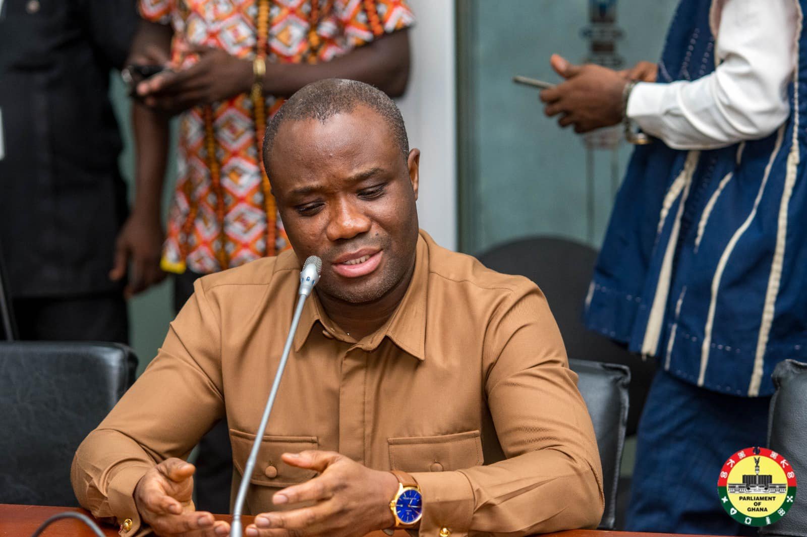 Felix Kwakye Ofosu speaking during a radio interview about cocoa pricing and political reactions.